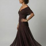 Calen | Vestido Midi Fluido com Ombros à Mostra