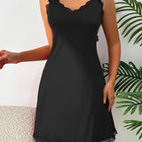 Sexy V-Back Butterfly Design High-Slit Lace Nightdress