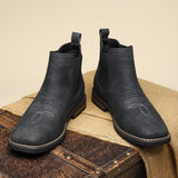 Mattis Stiefel | do Vento de Outono à Chuva de Inverno