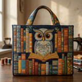Mala artesanal com coruja e livros antigos – Ideia para presente